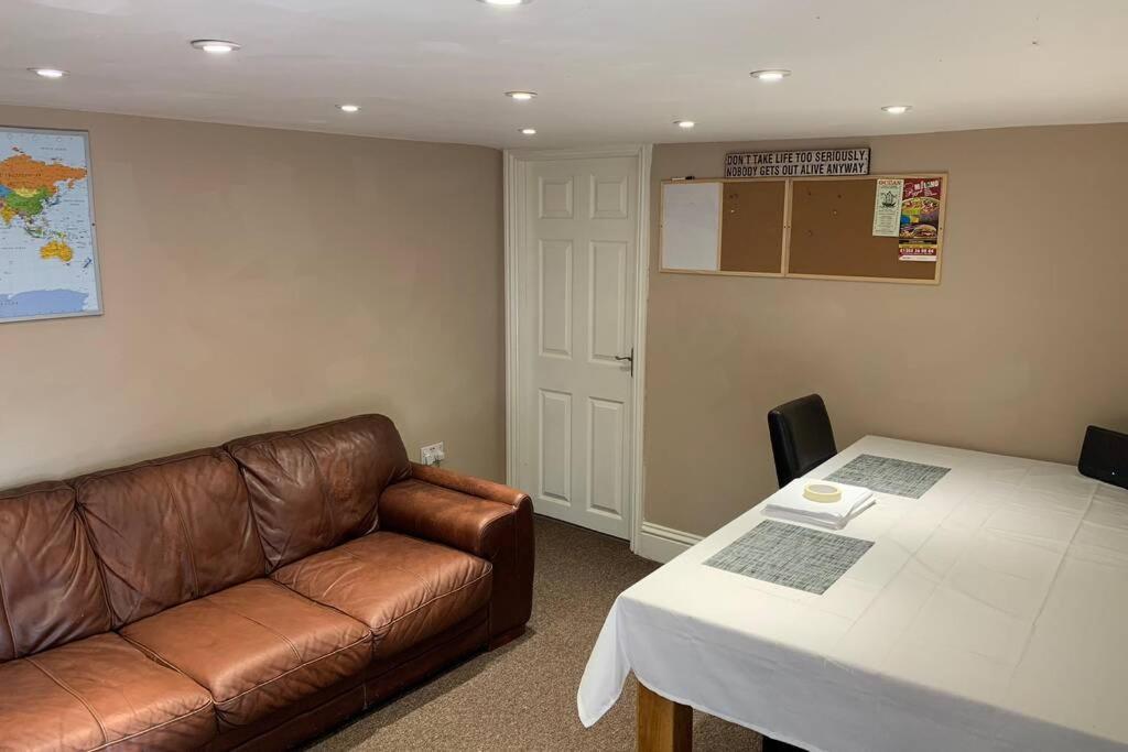 A Cosy Clean Ground Floor Flat Close To Town Centre Бостън Екстериор снимка